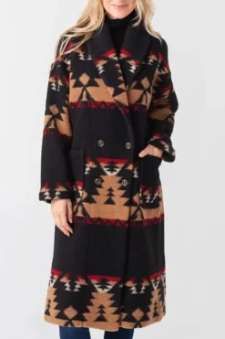 Beth Dutton Yellowstone Kelly Reilly Aztec Coat