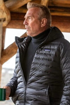 Yellowstone S05 John Dutton Black Puffer Jacket