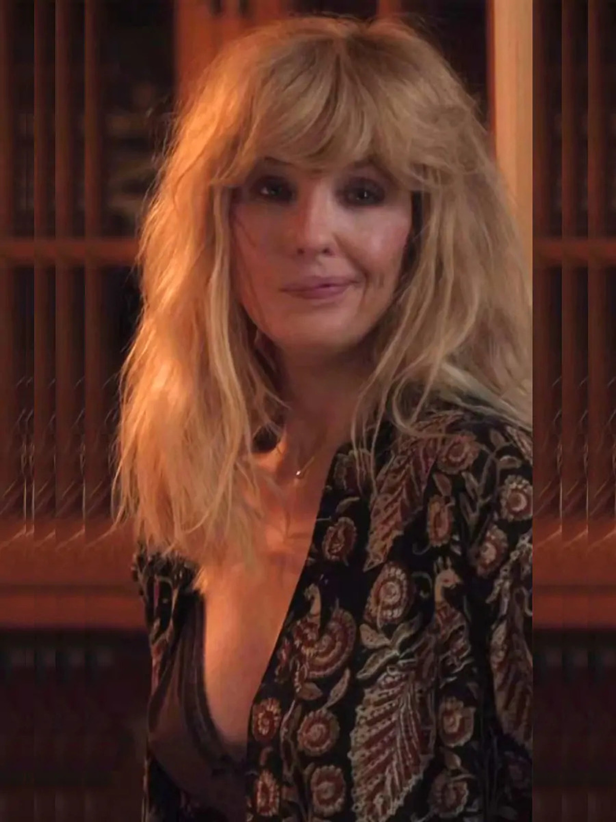 Yellowstone S05 Beth Dutton Printed Kimono Top