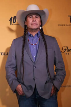 Yellowstone S5 Moses Brings Plenty Premiere Gray Blazer
