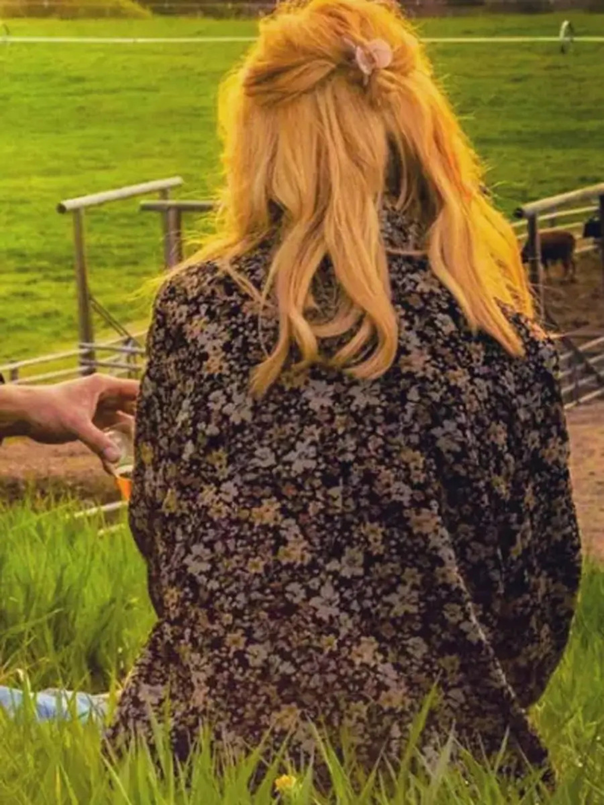 Yellowstone S5 Beth Dutton Floral Coat