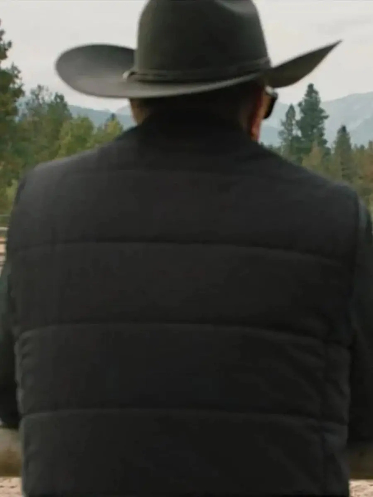 Yellowstone S5 John Dutton Black Puffer Vest