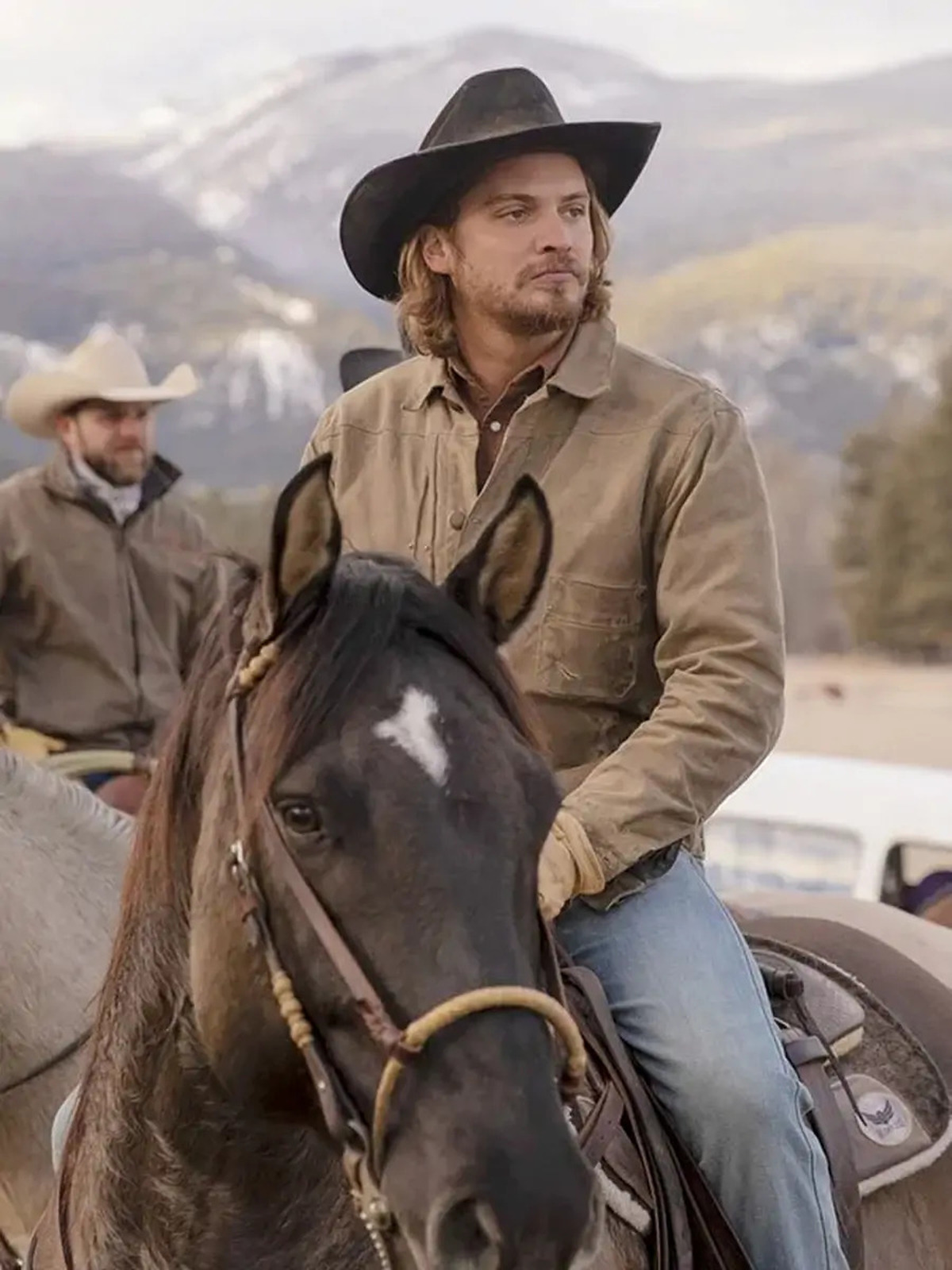 Yellowstone S5 Kayce Dutton Trucker Jacket - Image 7
