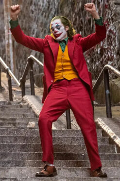 Joaquin Phoenix Joker Red Suit